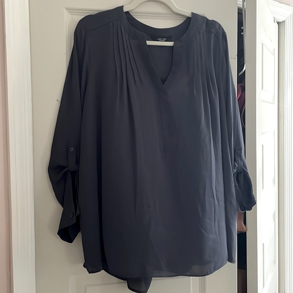 Simply Vera Wang top